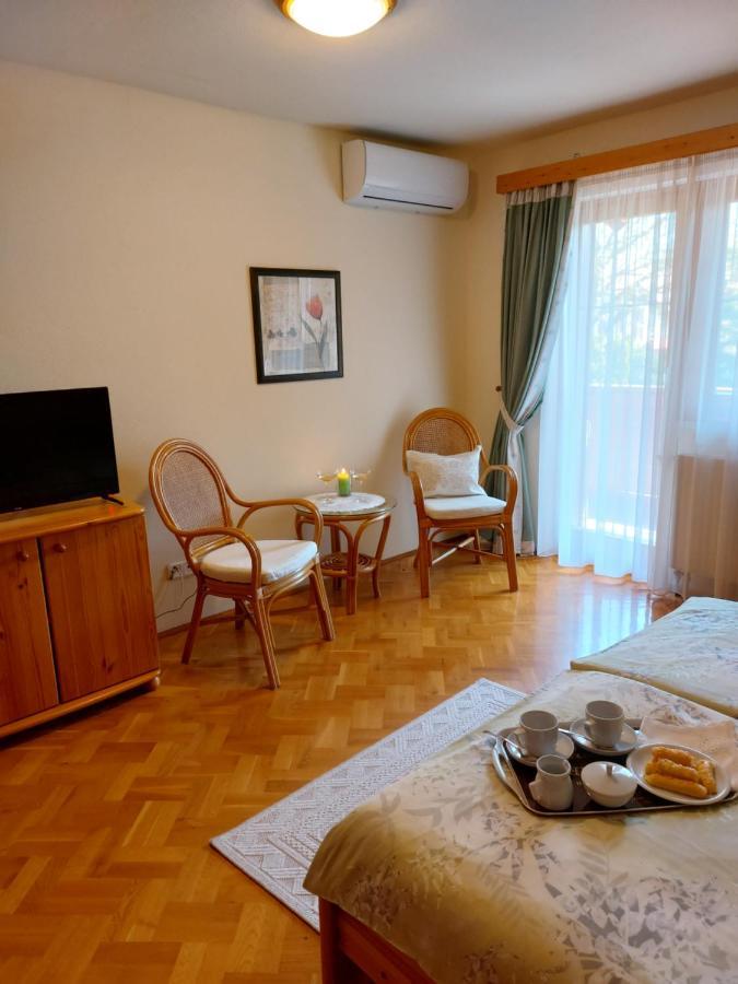 Toelgyes Apartment Hajduszoboszlo Luaran gambar