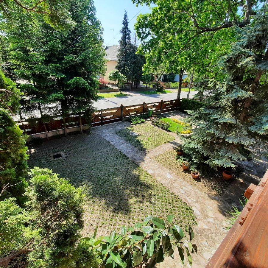 Toelgyes Apartment Hajduszoboszlo Luaran gambar
